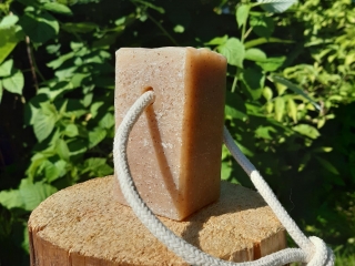 15. Mýdlo Meduňka MAXI 220 g